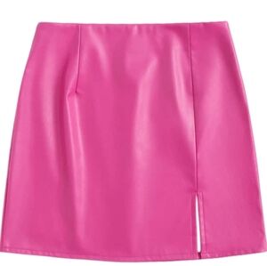 Faux Leather Bodycon Split Mini Skirt Size Meduim  NWOT